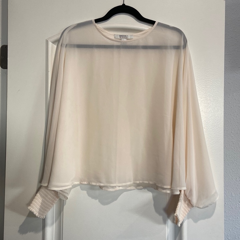 Brand new never worn F21 overthrow top